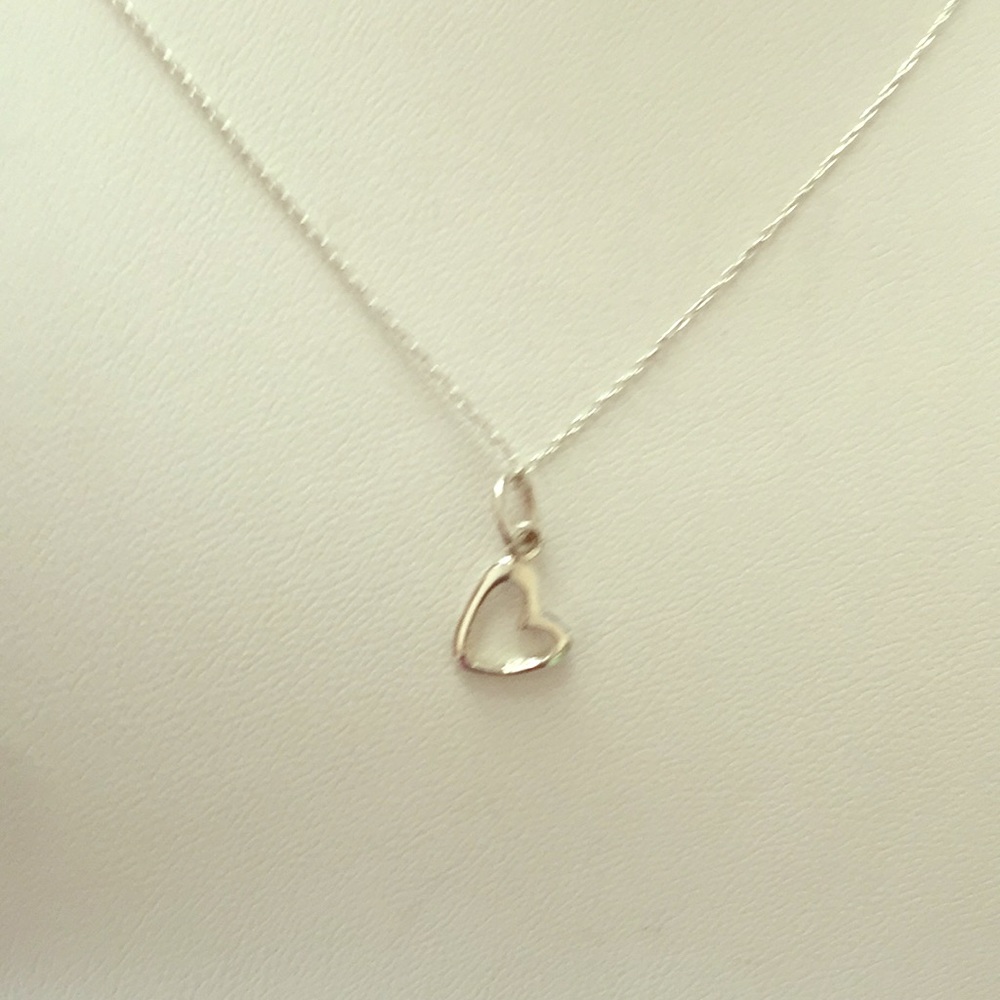 Sterling silver heart pendent and chain